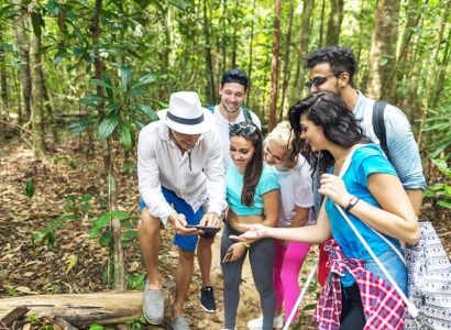 पुंटा काना से लॉस हैटिसेस नेशनल पार्क में पैदल यात्रा